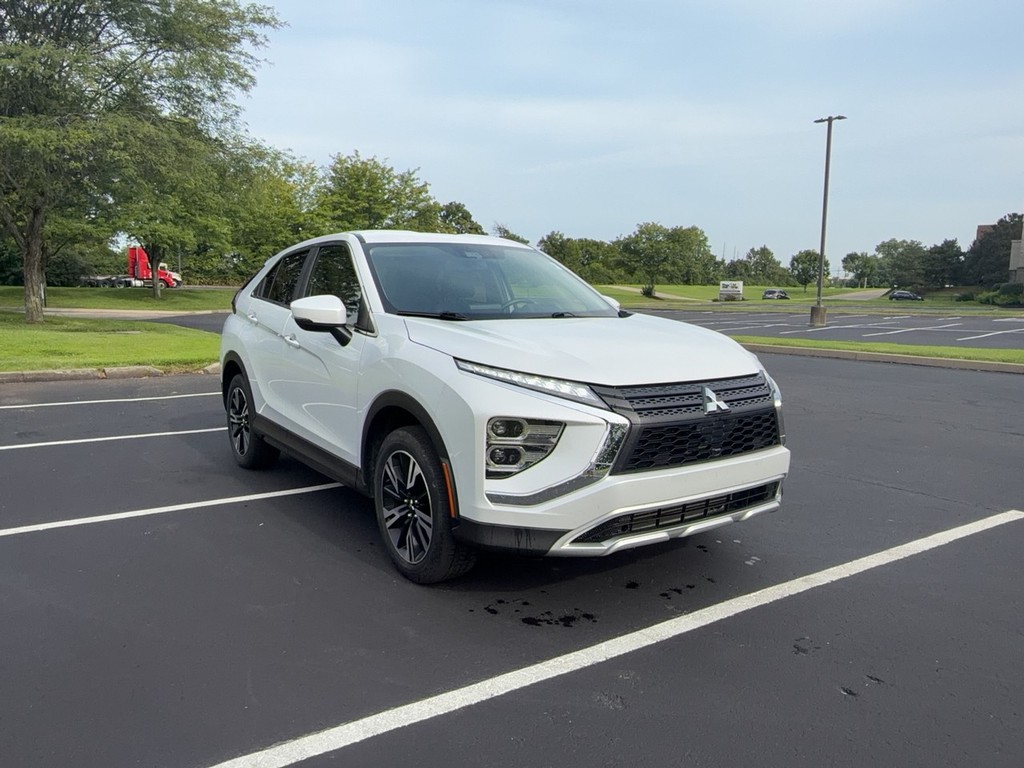 2024 Mitsubishi ECLIPSE CROSS SE/SEL