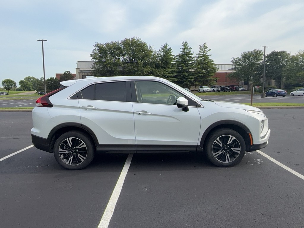 2024 Mitsubishi ECLIPSE CROSS SE/SEL
