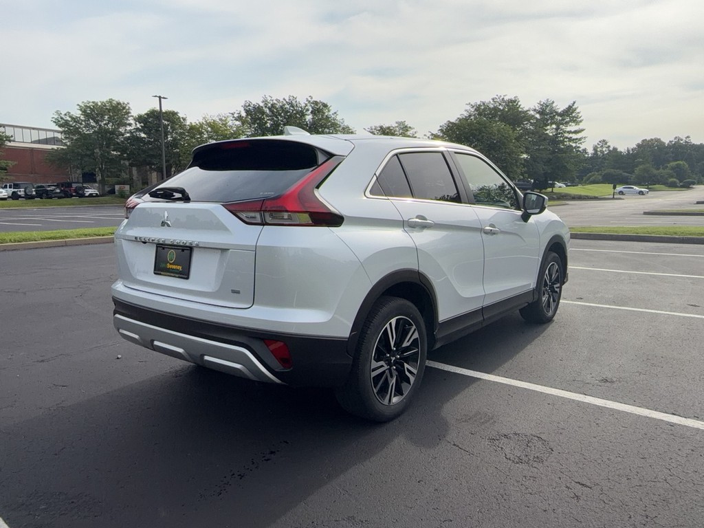 2024 Mitsubishi ECLIPSE CROSS SE/SEL