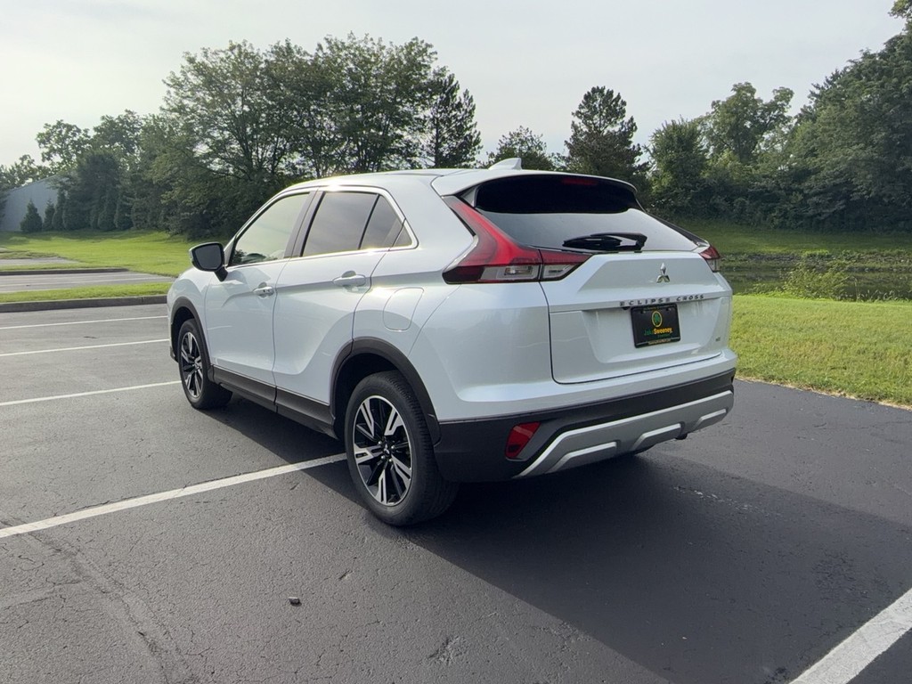 2024 Mitsubishi ECLIPSE CROSS SE/SEL
