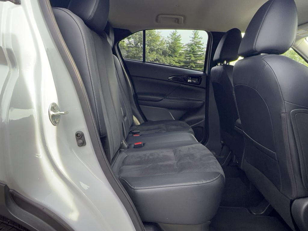 2024 Mitsubishi ECLIPSE CROSS SE/SEL