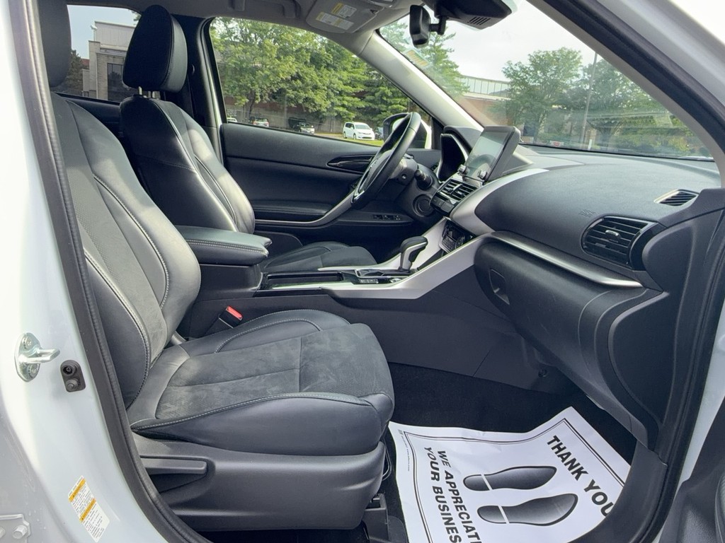 2024 Mitsubishi ECLIPSE CROSS SE/SEL