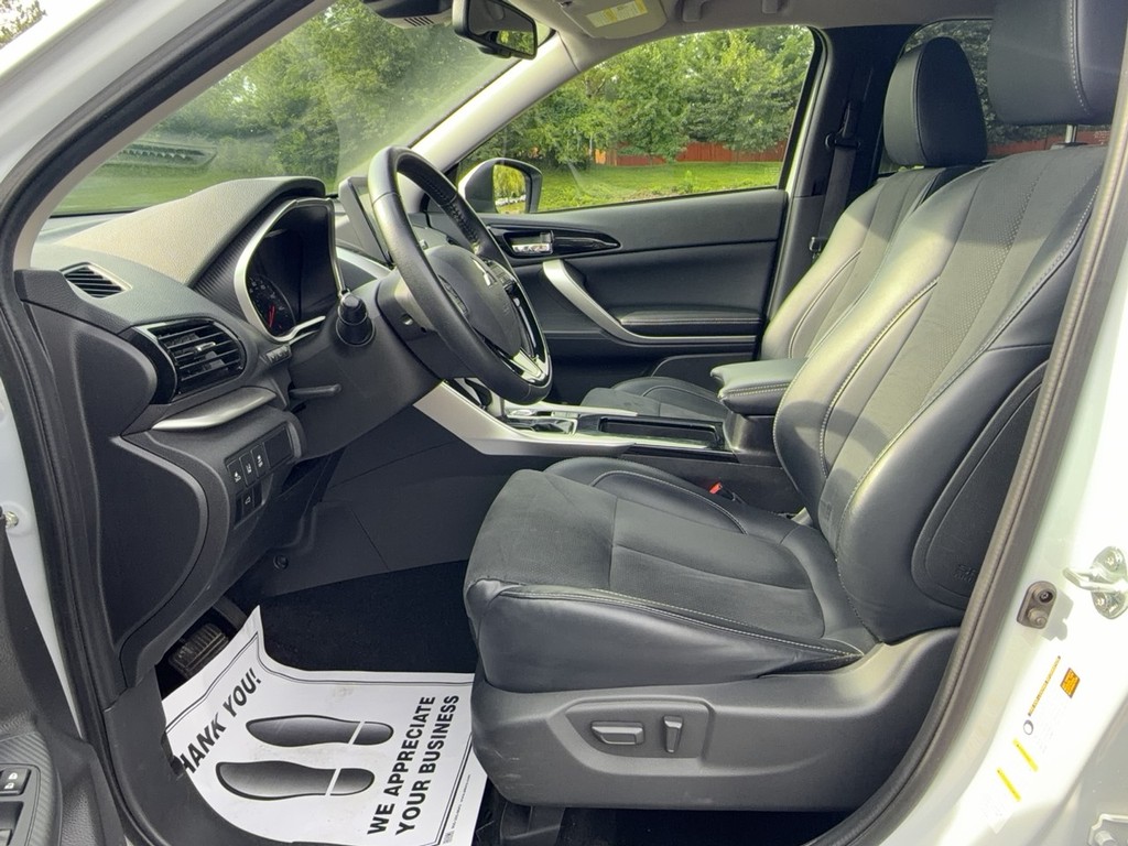 2024 Mitsubishi ECLIPSE CROSS SE/SEL