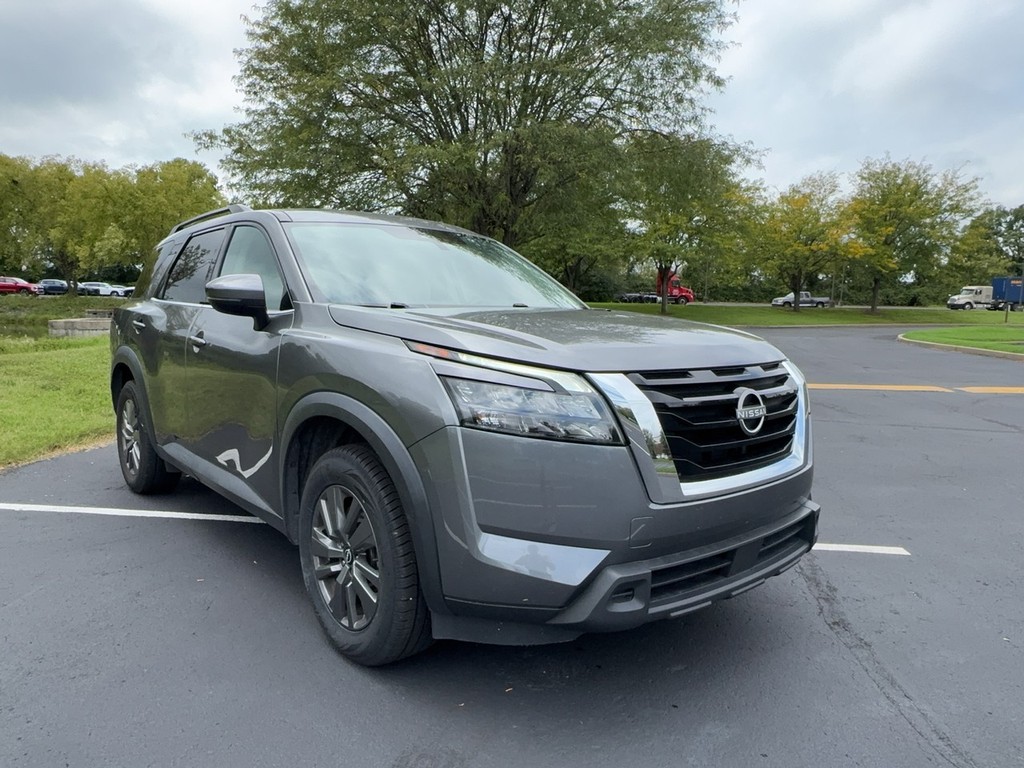2024 Nissan PATHFINDER SV