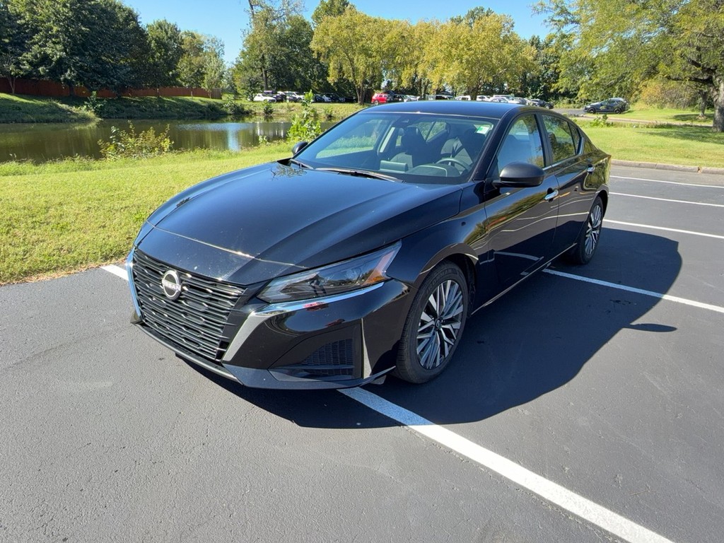 2024 Nissan ALTIMA SV