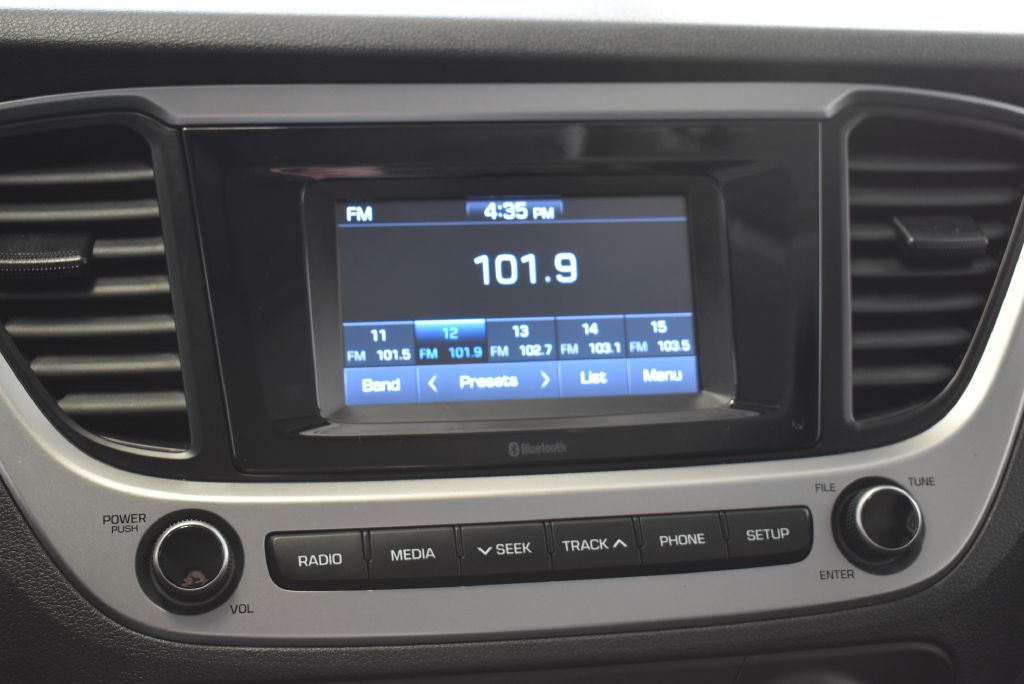 2019 Hyundai ACCENT SE
