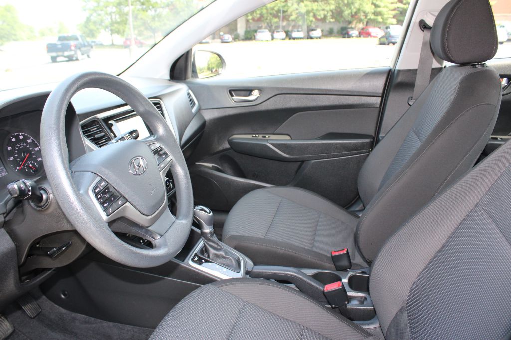 2020 Hyundai ACCENT SE