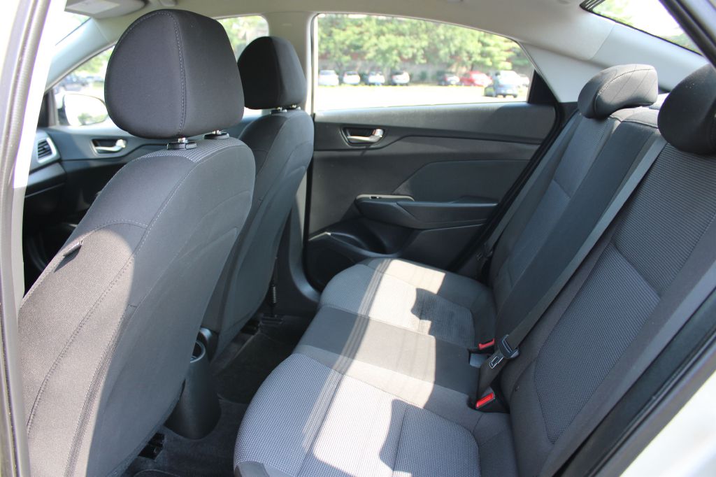 2020 Hyundai ACCENT SE