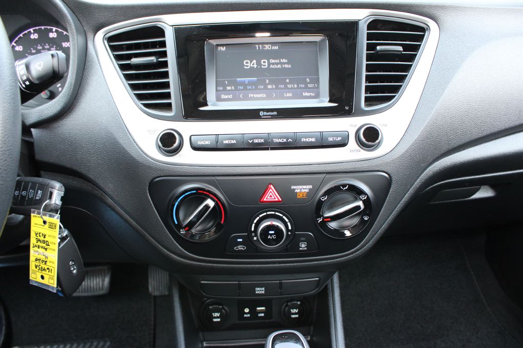 2020 Hyundai ACCENT SE