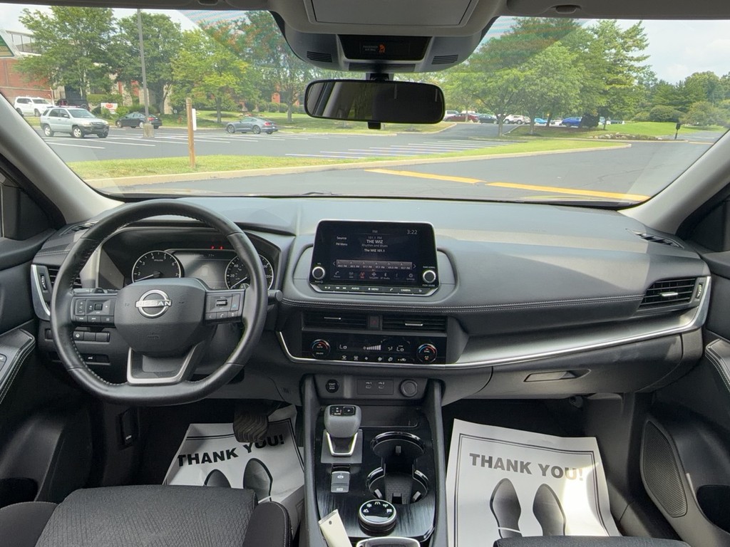 2025 Nissan ROGUE SV