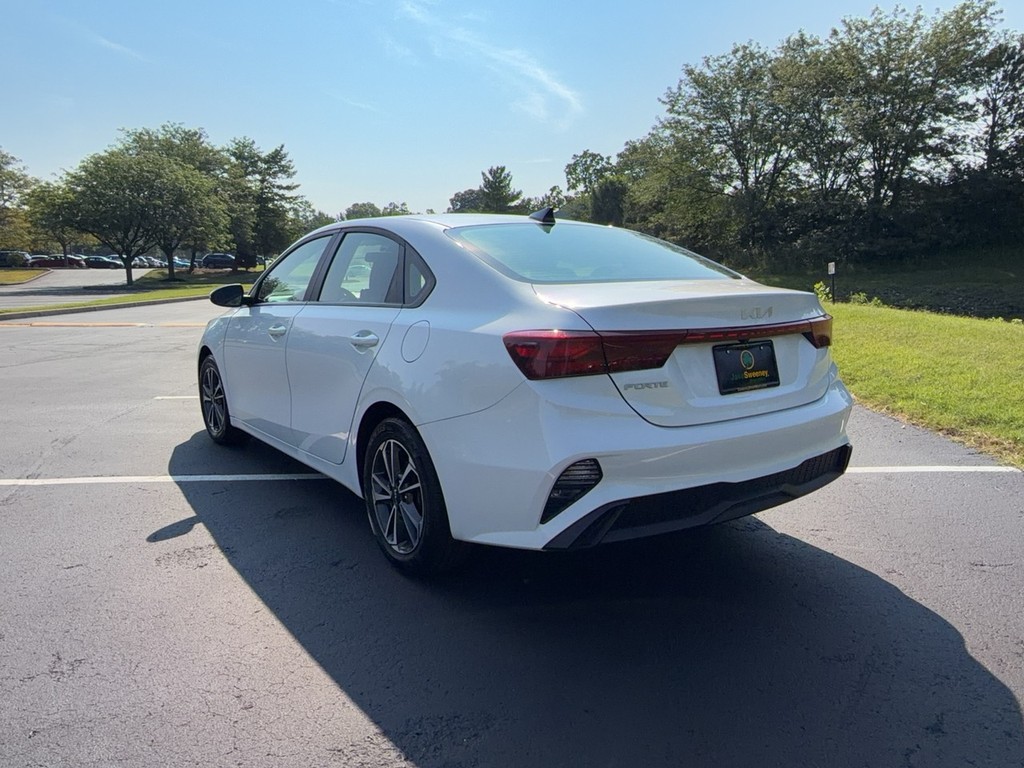 2024 Kia FORTE LX