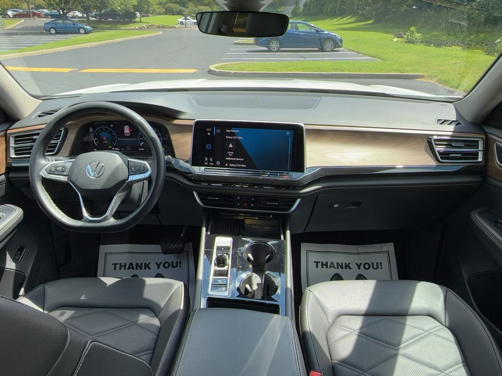 2025 Volkswagen ATLAS SE