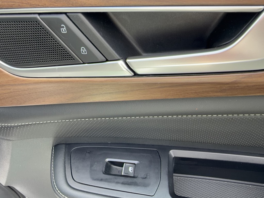 2025 Volkswagen ATLAS SE
