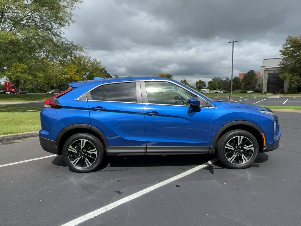 2025 Mitsubishi ECLIPSE CROSS SE