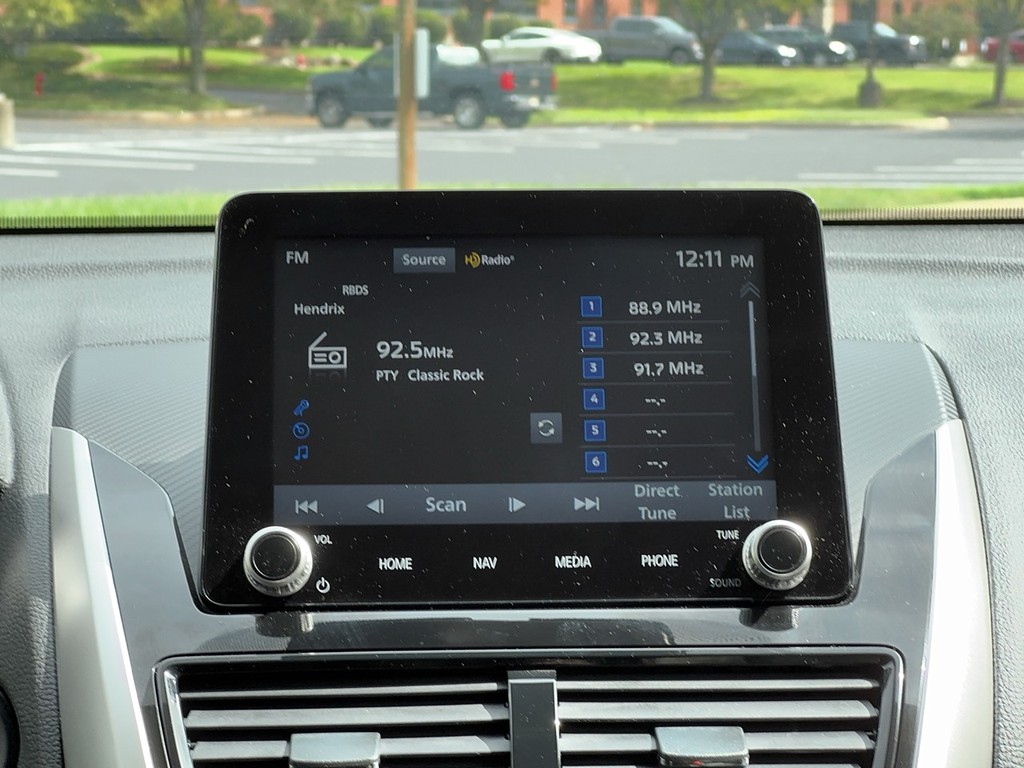 2025 Mitsubishi ECLIPSE CROSS SE