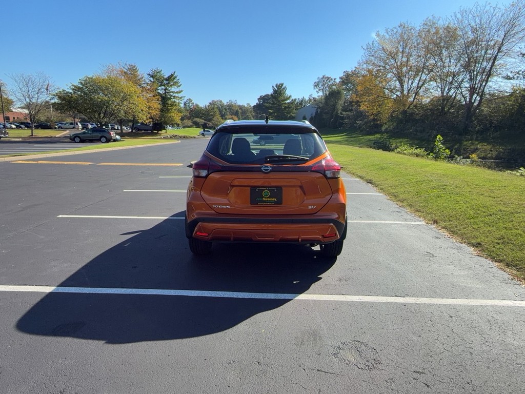 2024 Nissan KICKS SV