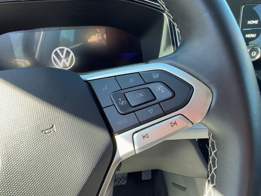 2025 Volkswagen TAOS S