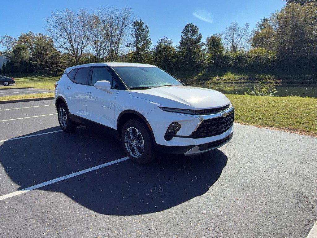 2025 Chevrolet BLAZER 2LT
