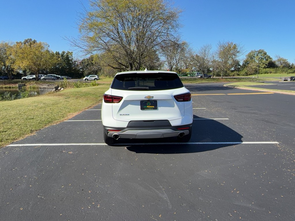 2025 Chevrolet BLAZER 2LT