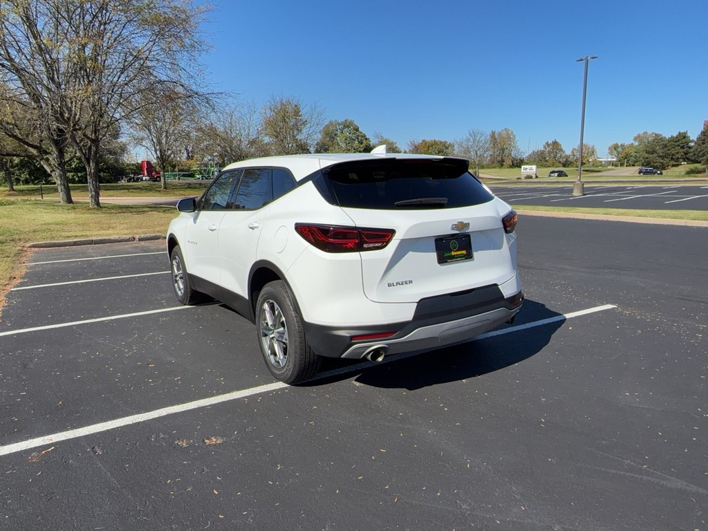2025 Chevrolet BLAZER 2LT