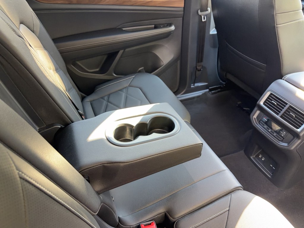 2026 Volkswagen ATLAS SE